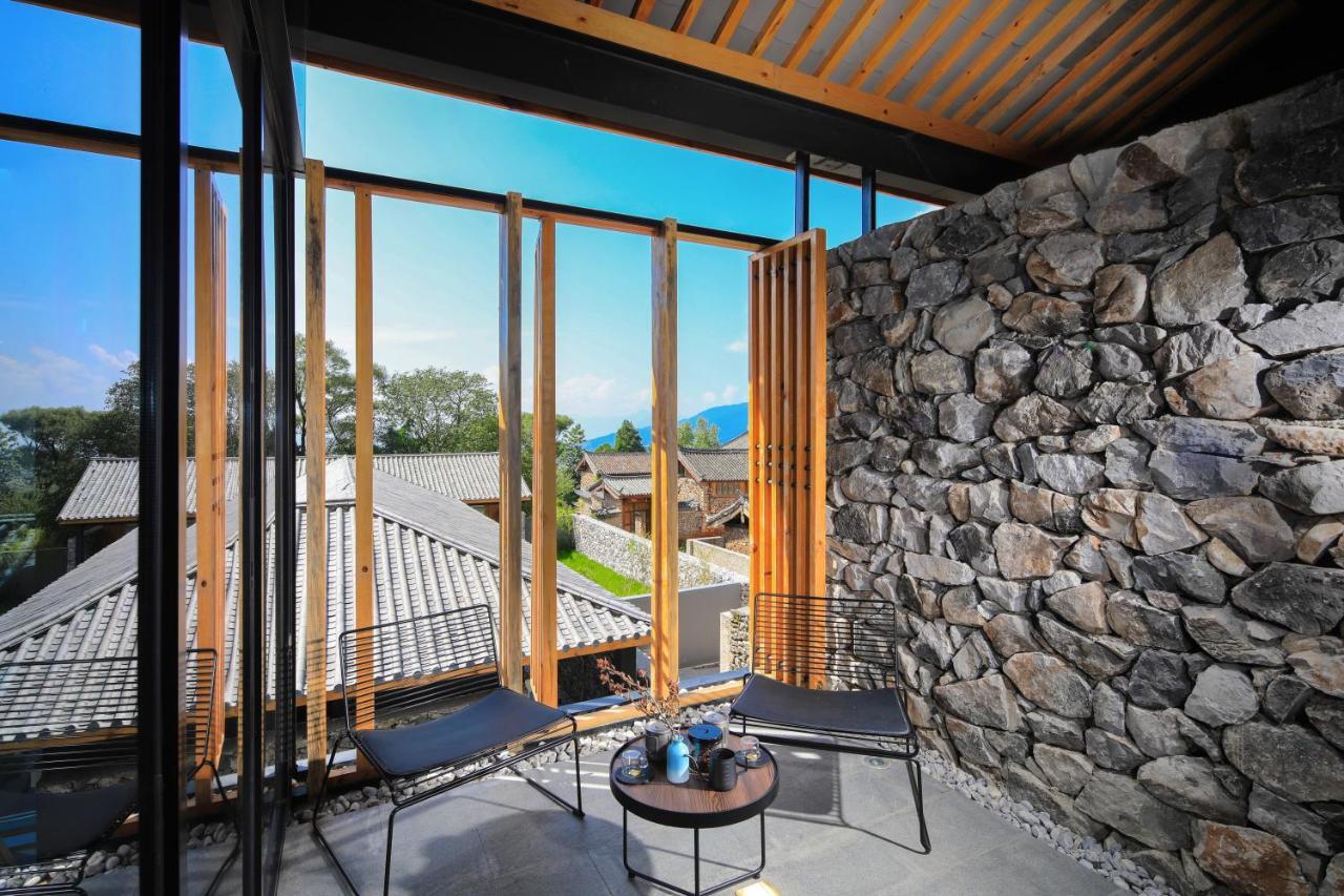 The Rock Hotel Лицзян Экстерьер фото