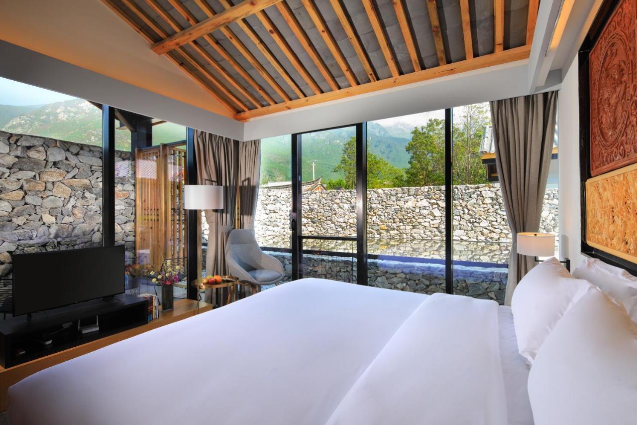 The Rock Hotel Лицзян Экстерьер фото
